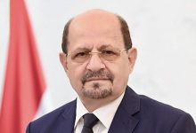 Photo of استقالة رئيس الحكومة اليمنية وتكليف شائع الزنداني بتشكيل حكومة جديدة