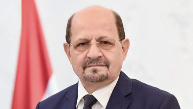 Photo of استقالة رئيس الحكومة اليمنية وتكليف شائع الزنداني بتشكيل حكومة جديدة
