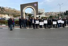 Photo of احتجاجات في بلدات عربية ضد تفشي الجريمة… واعتقال متظاهر في أم الفحم بسبب لافتة