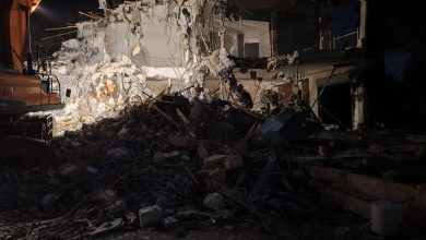 Photo of مواطن من مصمص يهدم منزله ذاتيًا بعد 25 عامًا تفاديًا للغرامات وأوامر الهدم