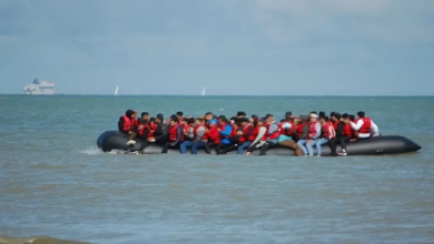 Photo of برنامج متشدد للهجرة يعيد رسم معركة الهوية والأمن في بريطانيا