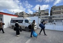 Photo of الهلال الأحمر الفلسطيني: إجلاء 15 مريضا و31 مرافقا عبر معبر رفح