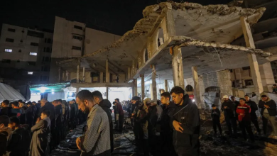 Photo of بين أنقاض غزة ومجاعة السودان.. رمضان يحل مثقلا بالجراح وأمل الفرج