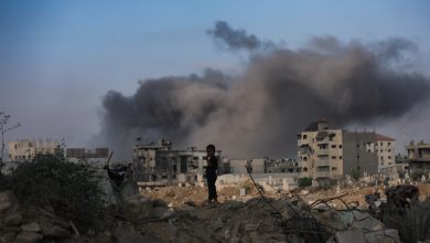 Photo of خروقات وقف إطلاق النار: شهيد في خان يونس وغارات ونسف منازل بمناطق متفرقة في القطاع