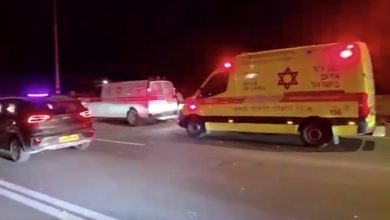 Photo of مصرع شاب بحادث طرق في النقب وإصابة آخر بانقلاب “تراكتورون”