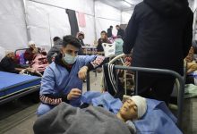 Photo of صحة غزة: المستشفيات تحولت إلى محطات انتظار والمرضى يواجهون مصيرًا مجهولًا