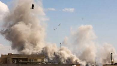 Photo of غارات على طهران وترمب يحذر من إعاقة تدفق النفط