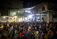 Photo of بين الأنقاض والركام.. الغزيون يحيون ليلة القدر (شاهد)