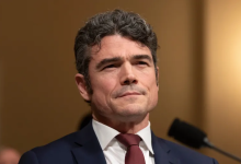 Photo of فقد زوجته وشارك في 11 عملية قتالية.. من هو جو كينت الذي هزت استقالته أروقة إدارة ترمب؟