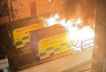 Photo of شرطة لندن: حريق متعمد يلتهم 4 سيارات إسعاف لمنظمة يهودية (شاهد)