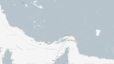 Photo of عبور محدود لناقلات تجارية عبر ممر ملاحي ضيق بمضيق هرمز (شاهد)