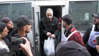 Photo of أسرى غزة في “مقصلة الأعصاب” الإسرائيلية (صور)