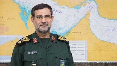 Photo of الحرس الثوري يعلن مقتل قائد قواته البحرية متأثرا بإصابته