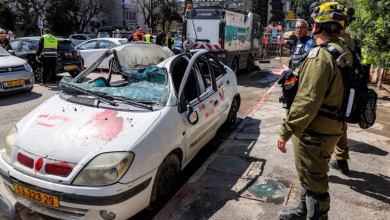 Photo of مقتل إسرائيليَّين إثر سقوط صاروخ إيراني انشطاري يحمل 25 قنبلة
