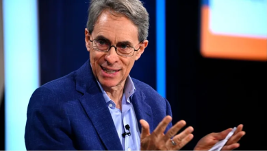 Photo of كينيث روث يعلق على الدافع من الحرب ضد إيران والجرائم الإسرائيلية في لبنان