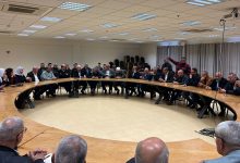 Photo of إضراب عام في السلطات المحلية العربية احتجاجًا على استهداف رئيس بلدية عرابة ورئيس اللجنة الشعبية