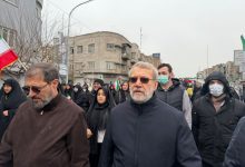 Photo of في مشهد لافت.. قادة إيرانيون يتجولون بين الحشود خلال مسيرات يوم القدس رغم القصف الإسرائيلي (صور)