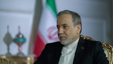 Photo of إيران تبدي استعدادها لتأمين عبور السفن اليابانية في مضيق هرمز