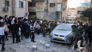 Photo of إيران تشن هجمات صاروخية على وسط إسرائيل وإصابة 6 أشخاص في تل أبيب وبيتاح تيكفا