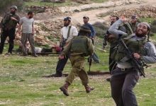 Photo of تصاعد اعتداءات المستوطنين في الضفة الغربية وتحذيرات من استغلال الحرب لتسريع التهجير