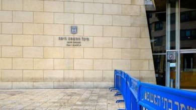 Photo of محكمة حيفا تمدد اعتقال أربعة شبان من أم الفحم بشبهات أمنية حتى الإثنين