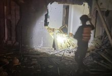 Photo of إصابة نحو 30 شخصًا إثر سقوط صاروخ في بلدة الزرازير شمالي البلاد