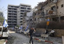 Photo of أضرار في 7 مبانٍ بريشون لتسيون إثر رشقة صاروخية إيرانية جديدة