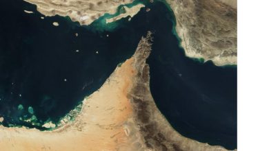 Photo of إيران تلوّح بفرض قيود ورسوم على مضيق هرمز وتعتبره ورقة ضغط استراتيجية