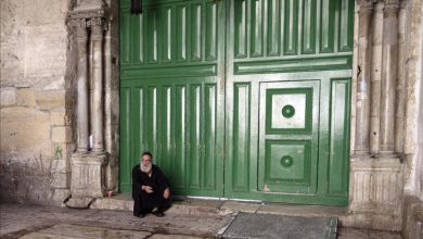 Photo of استمرار إغلاق المسجد الأقصى يفاقم التوتر في القدس وسط قيود مشددة على المصلين