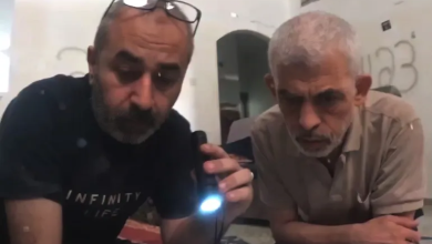 Photo of القسام تنشر لقطات جديدة للسنوار وقائد كتيبة تل السلطان برفح (شاهد)
