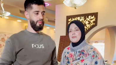 Photo of “روحي قبل روح ابني وعمري قبل عمره”.. أم فلسطينية ترافق نجلها خلال اعتقاله (شاهد)