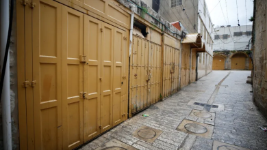 Photo of إضراب شامل في مدن الضفة رفضا لقانون إعدام الأسرى (صور)