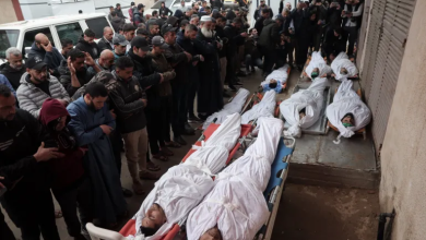 Photo of مجزرة مخيم المغازي تثير غضبا واسعا بين المغردين (شاهد)