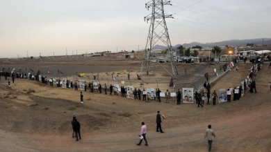 Photo of تعبئة شعبية وسلاسل بشرية لحماية منشآت الطاقة في إيران