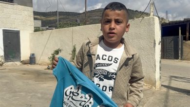 Photo of “كنا نلعب”.. طفلان فلسطينيان يرويان اعتداء جنود إسرائيليين عليهما (فيديو)