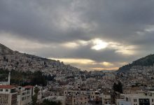 Photo of أجواء مغبرة وانخفاض على الحرارة وفرصة ضعيفة لأمطار خفيفة