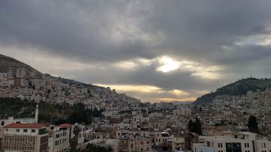 Photo of أجواء مغبرة وانخفاض على الحرارة وفرصة ضعيفة لأمطار خفيفة