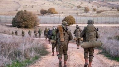 Photo of اعتقال شخصين خلال مداهمات إسرائيلية في ريف القنيطرة الجنوبي