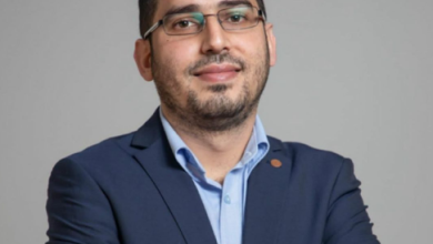 Photo of من العزير إلى أكسفورد.. ترقية إبراهيم خطيب إلى رتبة أستاذ مشارك في إدارة النزاعات..