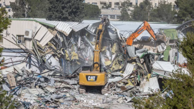Photo of هدم وحرق واعتقالات في اعتداءات لجيش الاحتلال والمستوطنين بالضفة (شاهد)