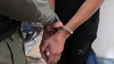 Photo of الشرطة الإسرائيلية تعلن اعتقال 38 مشتبها في حملة واسعة ضد تجارة السلاح والمخدرات
