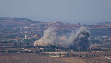 Photo of تصعيد متواصل جنوب لبنان: إصابات بالجيش اللبناني وغارات مكثفة وسط خروقات للهدنة