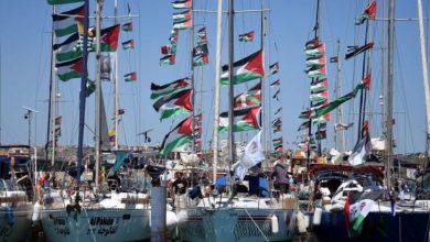 Photo of تحذيرات من تدهور صحة ناشطين بـ”أسطول الصمود” وإسبانيا تستدعي القائمة بالأعمال الإسرائيلية