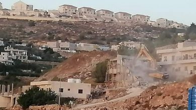 Photo of مستوطنون يهدمون عشرات الغرف الزراعية شرق قلقيلية ويتلفون محاصيل بالأغوار الشمالية
