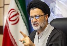 Photo of نبويان يكشف تفاصيل المفاوضات الإيرانية الأمريكية: تهديدات متبادلة وخلافات حول مضيق هرمز والتخصيب