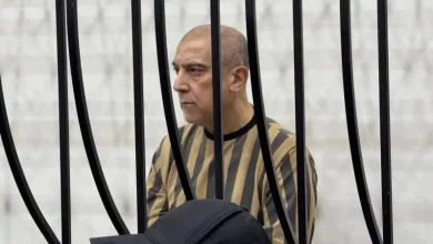 Photo of ابن خالة الأسد ينفي تعذيب أطفال درعا ويحمل الأفرع الأمنية مسؤولية القمع