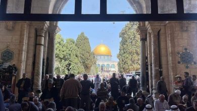Photo of 70 ألف مصلٍّ يؤدون الجمعة في الأقصى رغم قيود الاحتلال