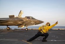 Photo of الحرس الثوري الإيراني يعلن استهداف قاعدة أمريكية ردا على هجوم قرب بندر عباس