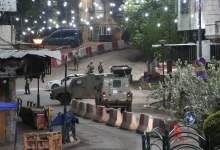 Photo of اقتحامات واعتقالات إسرائيلية واسعة في مدن الضفة الغربية فجر الخميس