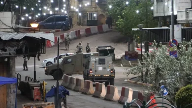 Photo of اقتحامات واعتقالات إسرائيلية واسعة في مدن الضفة الغربية فجر الخميس